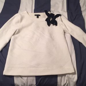 Jcrew white 3/4 sleeve top w black velvet bows